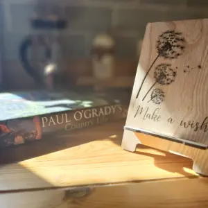 Laser Engraved Cut Files Phone Holder - FREE Plans