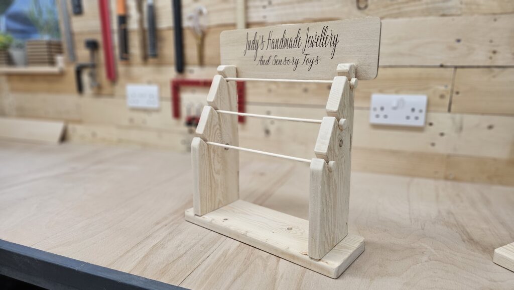 Jewellery Stand With Dowels - FREE Plans