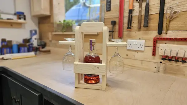 Wine or Gin Caddy - FREE Plans