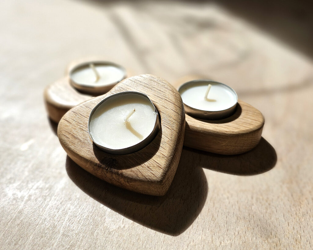 Heart Shaped Tealight Candle Holder - FREE Plans