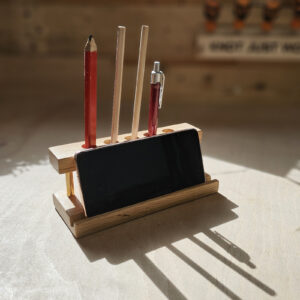 Desk Pen and Phone Holder - FREE Plans